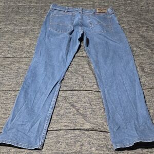 NWOT Wrangler Straight Fit Men's Jeans size 34x30